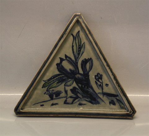 B&G Art Pottery B&G 1742 Triangular tray 28 cm Cathinka Olsen Signed CO Unique