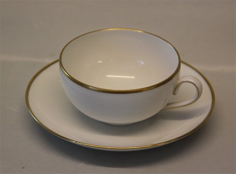 B&G porcelain Aarestrup 108 a Tea cup 4.7 x 9 cm and saucer 14.5 cm

