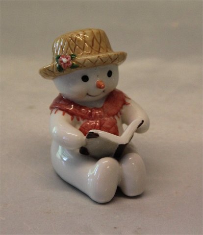 Royal Copenhagen figurine 
0400 RC Winther series, Snowman, Mother Sophie with book 7 cm (1249400) Henny 
Iversen 2007