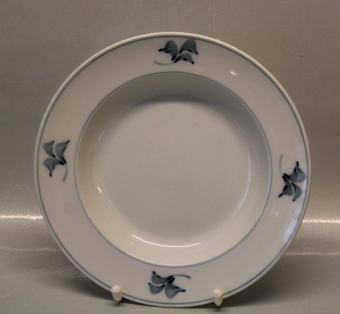 112-15141 Small soup rim plate 21 cm Royal Copenhagen Noblesse
