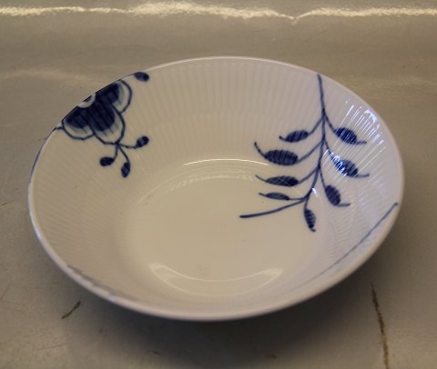 Blue Fluted MEGA Danish Porcelain 600-1 Soup plate 4.8 x 17 cm (1016898) Mega 
Blue