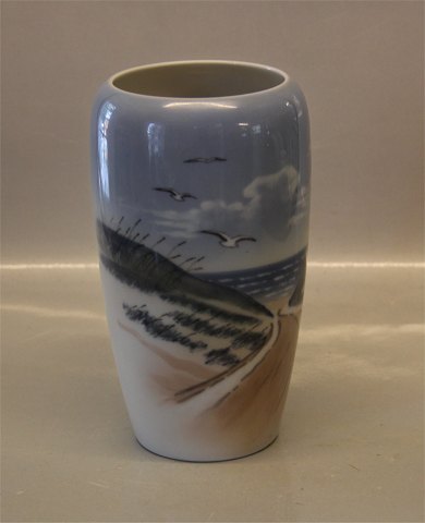 Royal Copenhagen RC 2442-237 Vase Seascape with seagulls 19 cm