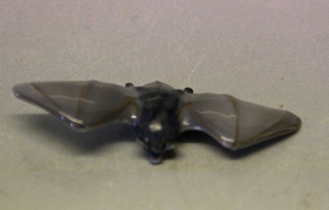 Royal Copenhagen 1306 RC Miniature Bat 3.5 x 9 cm