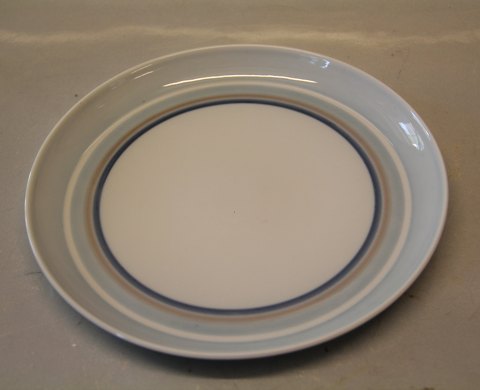 Sahara  326 Frokosttallerken 22 cm B&G Hvidt kraftigt stel ? Blå og brun bred 
streg omkring spejlet
