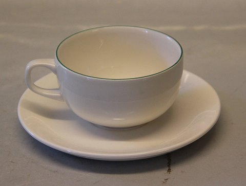 Green Line Royal Copenhagen faience red top or  -4 ALL Seasons
3042 Cup with handle 5 x 8 cm (069)  and saucer 13.7 cm