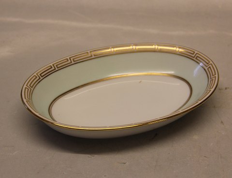 Marstrand B&G porcelæn  Hvidt porcelæn, antik græsk kantet guldbort på grøn kant 
038 Ovalt Fad 17.8 x 12 cm (349)