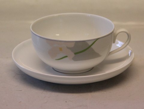 Gray Orchide Modern B&G Pattern 473 Tea cup 2 dl / 5 x 10 cm + handle & saucer 
305 ca 14.3 cm