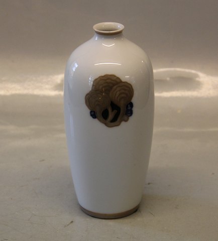 Bing & Grøndahl B&G 53 - 123 P Art Nouveau Vase med svampemotiv  16.8 cm
