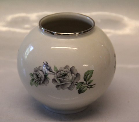Black Rose Round vase  10.5 x 12 cm Valloe Lyngby Porcelain
KPM Black  Rose with silver- platin rim