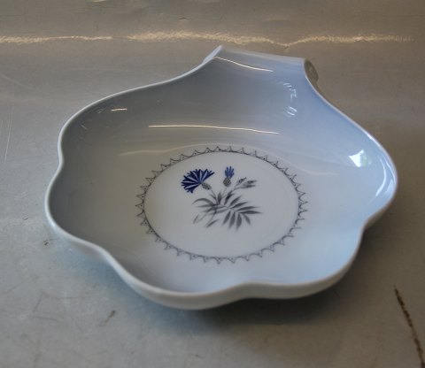 B&G 042 Seashell bowl 18 cm (347)
 Blue Demeter porcelain