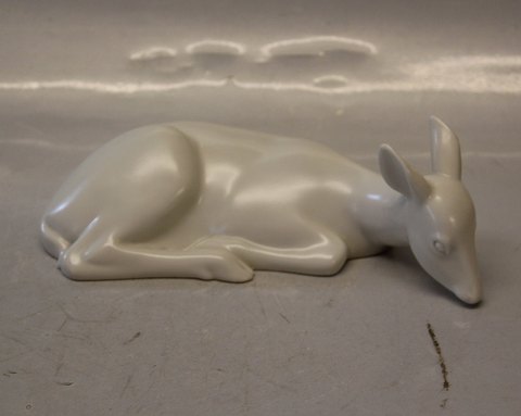 B&G Figurine B&G 2153 Deer - Doe 7.8 x 23.2 cm AP Armand Petersen, White Matte