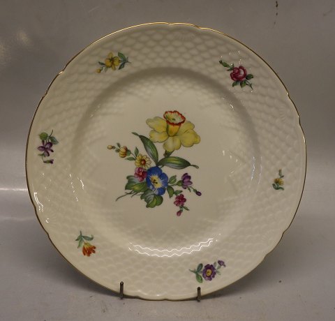 025 Dinner plate 24 cm (325)	 B&G Saxon Flower Creme porcelain