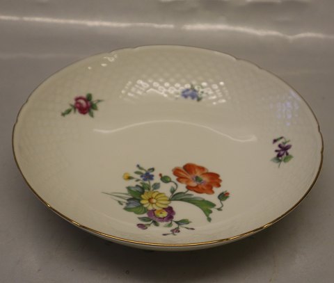 044 Bowl, round (medium) 21 cm (312) B&G Saxon Flower Creme porcelain