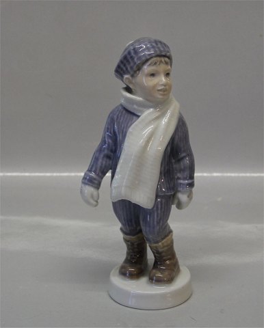 Dahl Jensen figur
1064 Dreng i vintertøj (DJ) 19,5 cm
