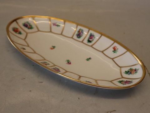 8589-444 Oval Tray ca 24 cm  Royal Copenhagen Henriette