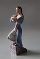 Dahl Jensen figurine
1307 Tea girl (Linda Roerup) 22 cm
